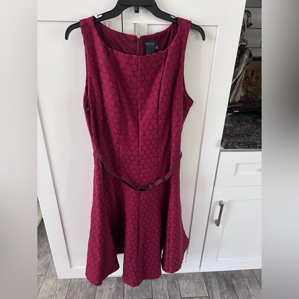 Gabby Skye Textured Red Midi Dress